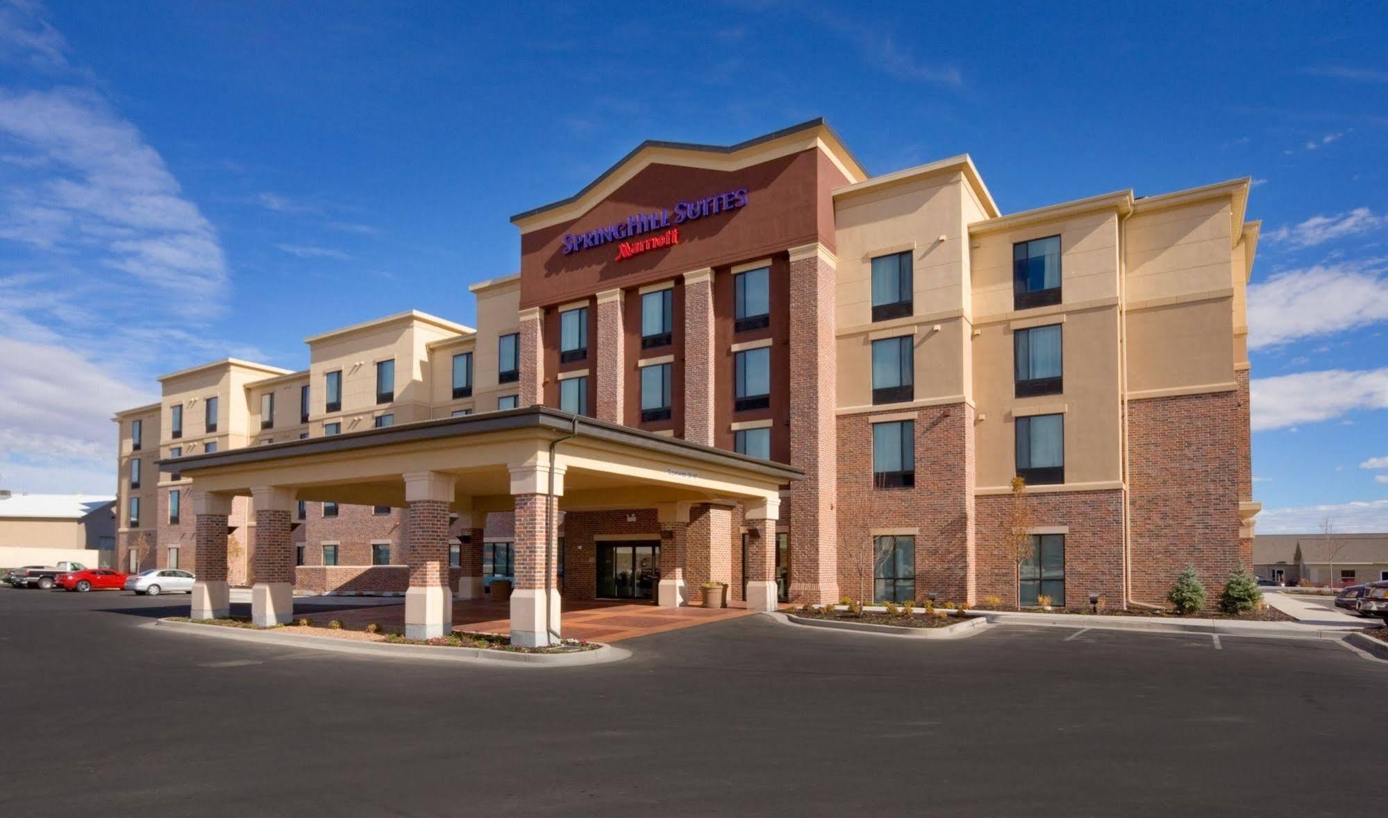 Springhill Suites By Marriott Вернал Экстерьер фото